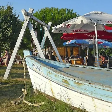 In Near Sandy Beaches, Cleaning Included Vikendica Privlaka (Zadar)