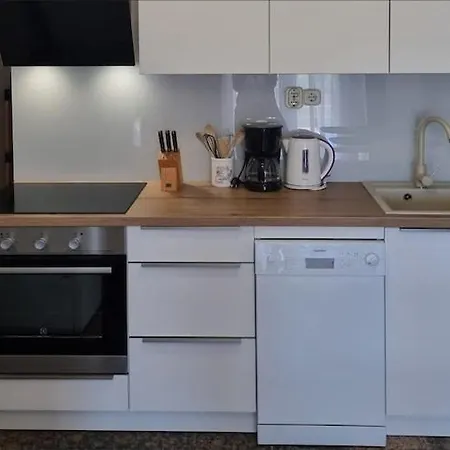 Vakantiehuis In Near Sandy Beaches, Cleaning Included *