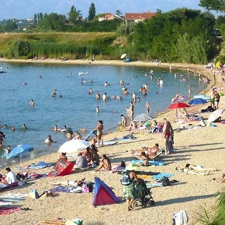 Vakantiehuis In Near Sandy Beaches, Cleaning Included